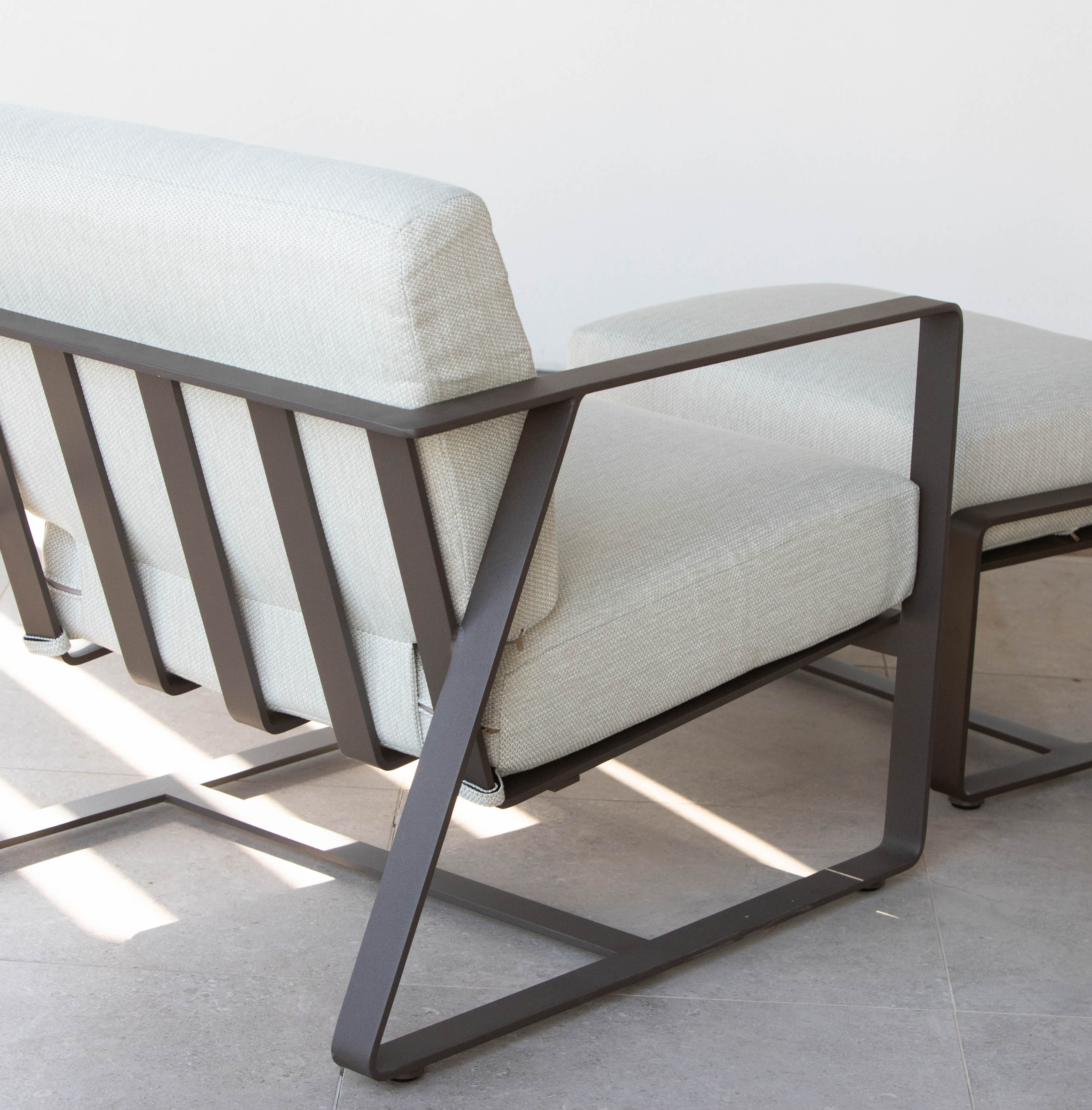 Horizon Lounge Chair