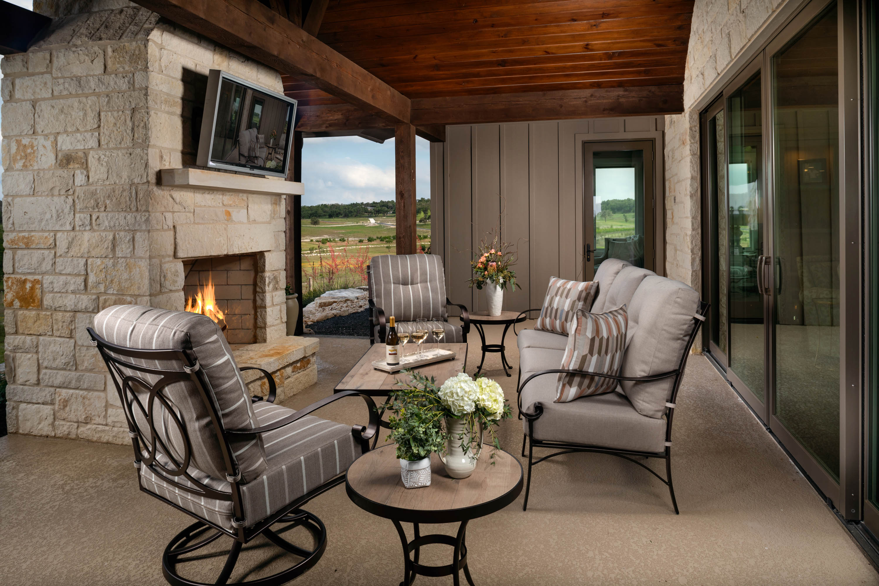 Pasadera Lounge Chair