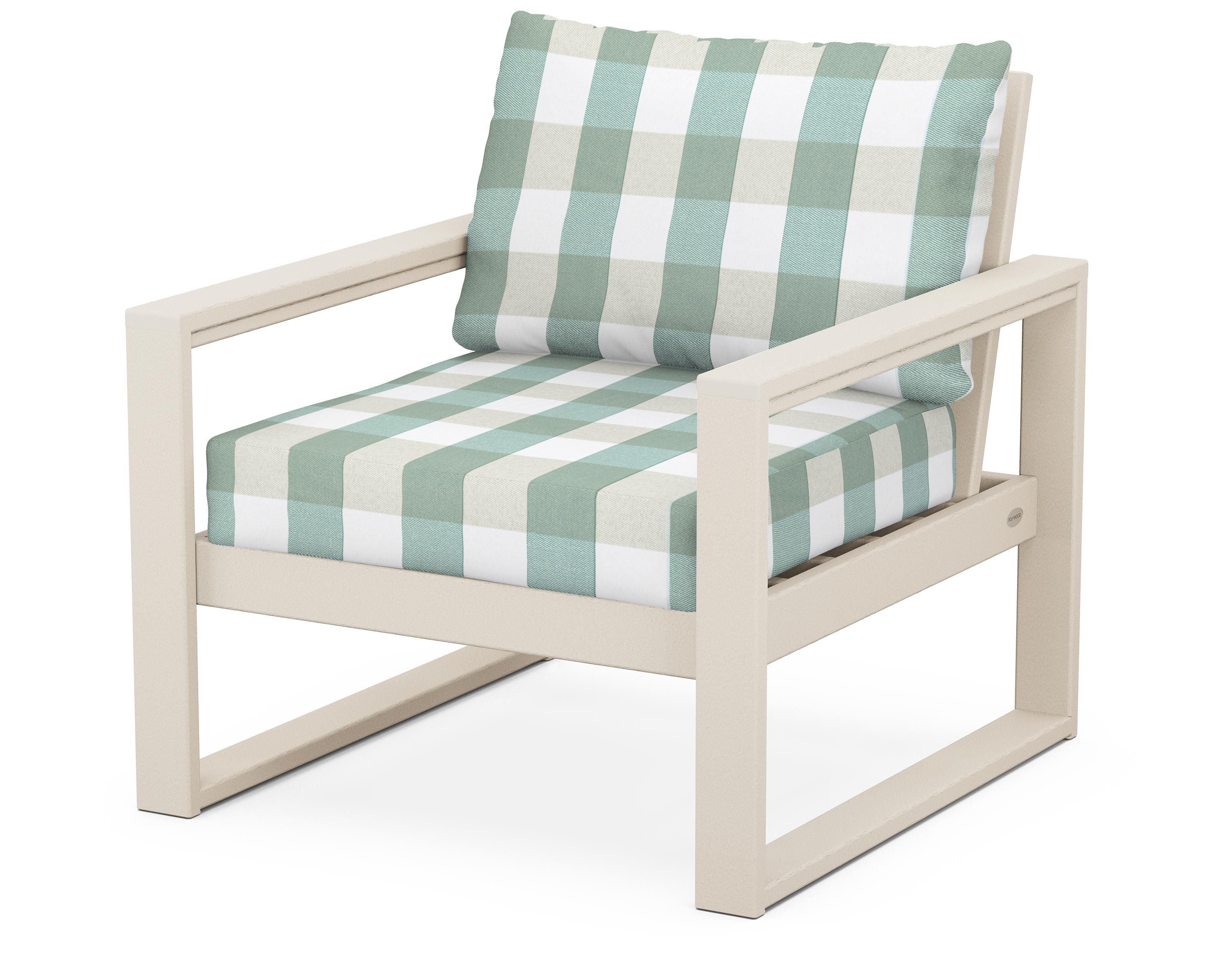 POLYWOOD® EDGE Club Chair in Sand / Buffalo Plaid Glacier Spa