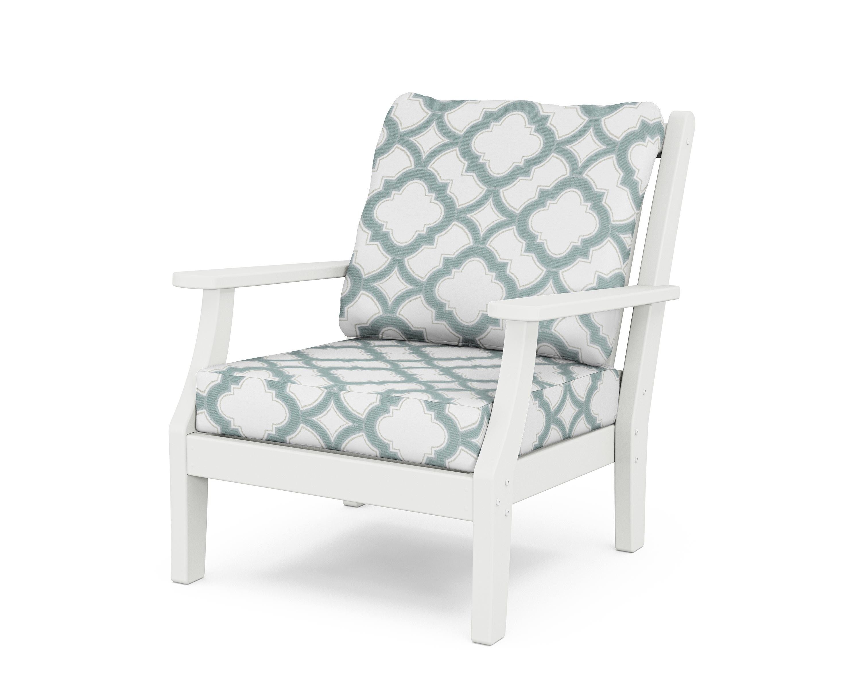 Country Living Wovendale Deep Seating Chair in White / Trellis Glacier Spa