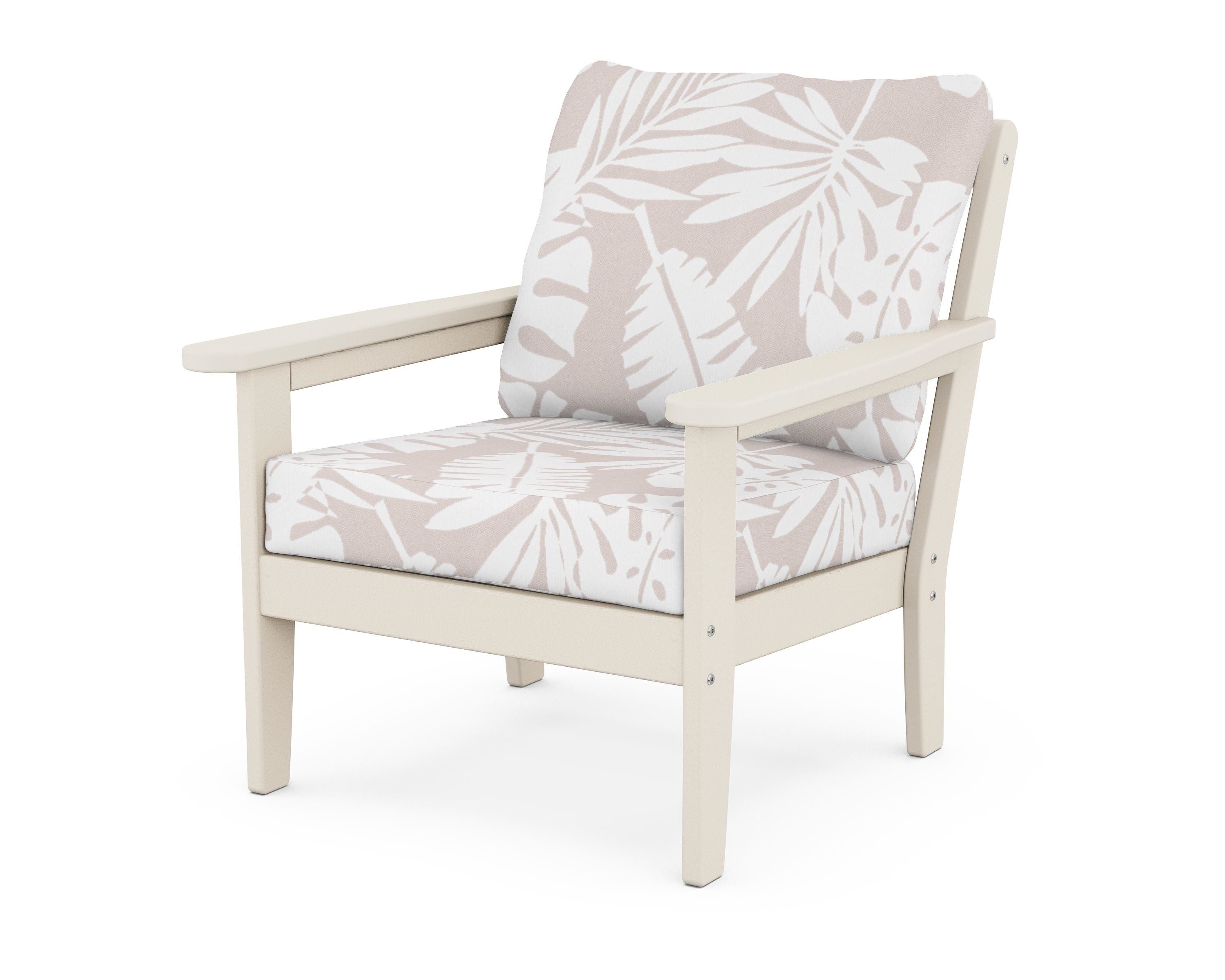 Country Living Cottage Deep Seating Chair in Sand / Leaf Dune Burlap