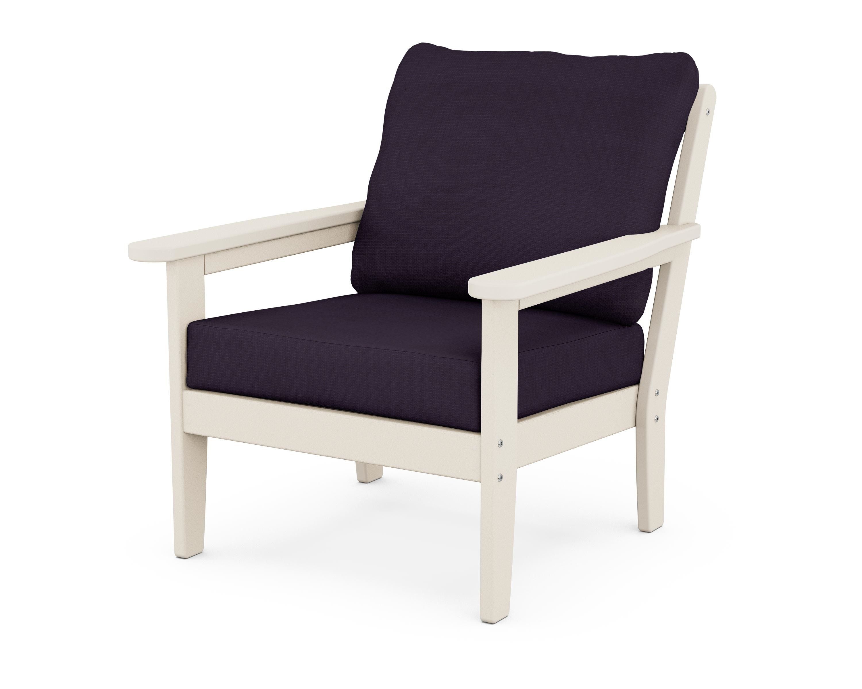 Country Living Cottage Deep Seating Chair in Sand / Navy Linen