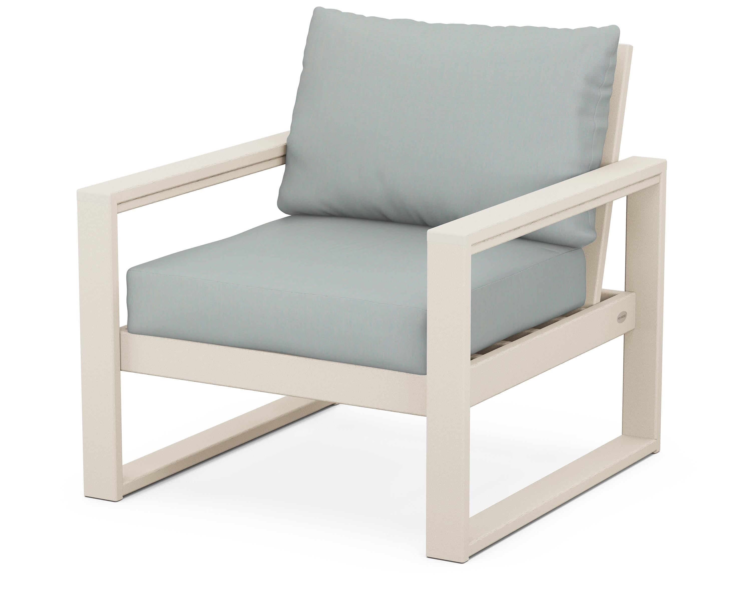 POLYWOOD® EDGE Club Chair in Sand / Spa