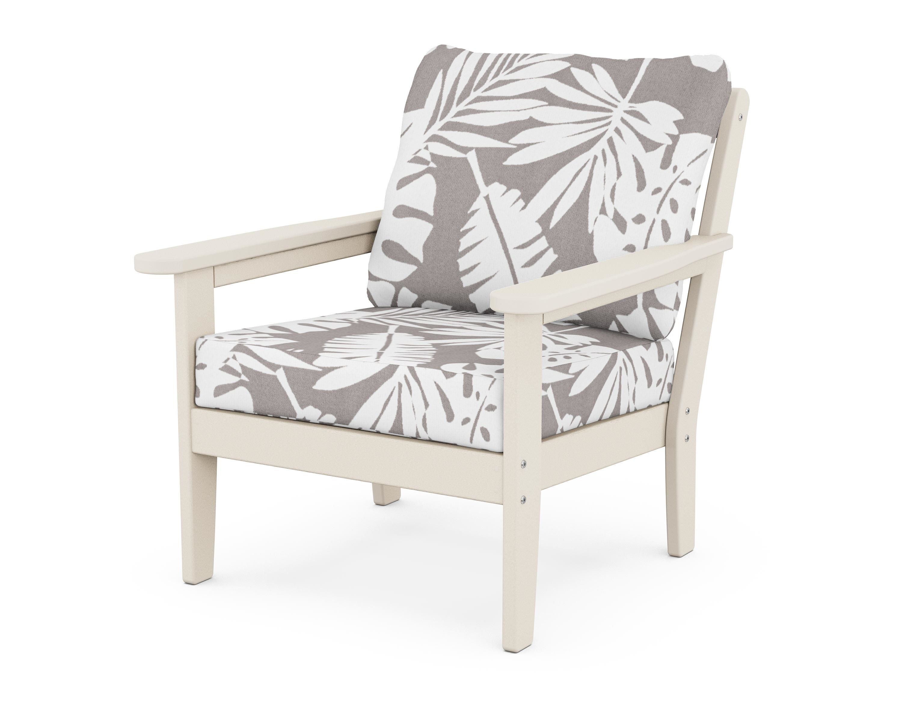 Country Living Cottage Deep Seating Chair in Sand / Leaf Grey Mist