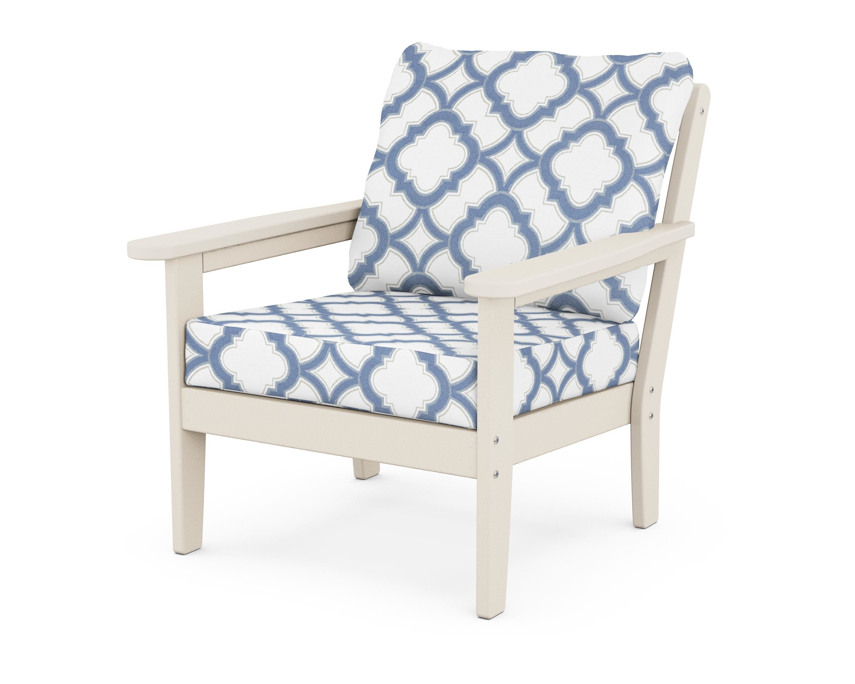 Country Living Cottage Deep Seating Chair in Sand / Trellis Sky Blue