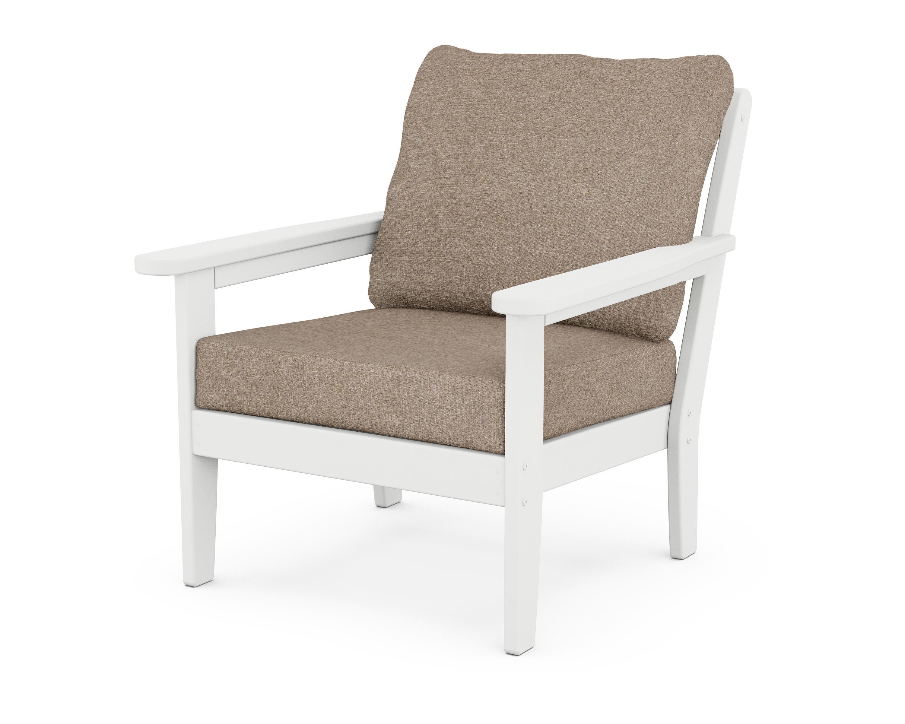 Country Living Cottage Deep Seating Chair in White / Spiced Burlap