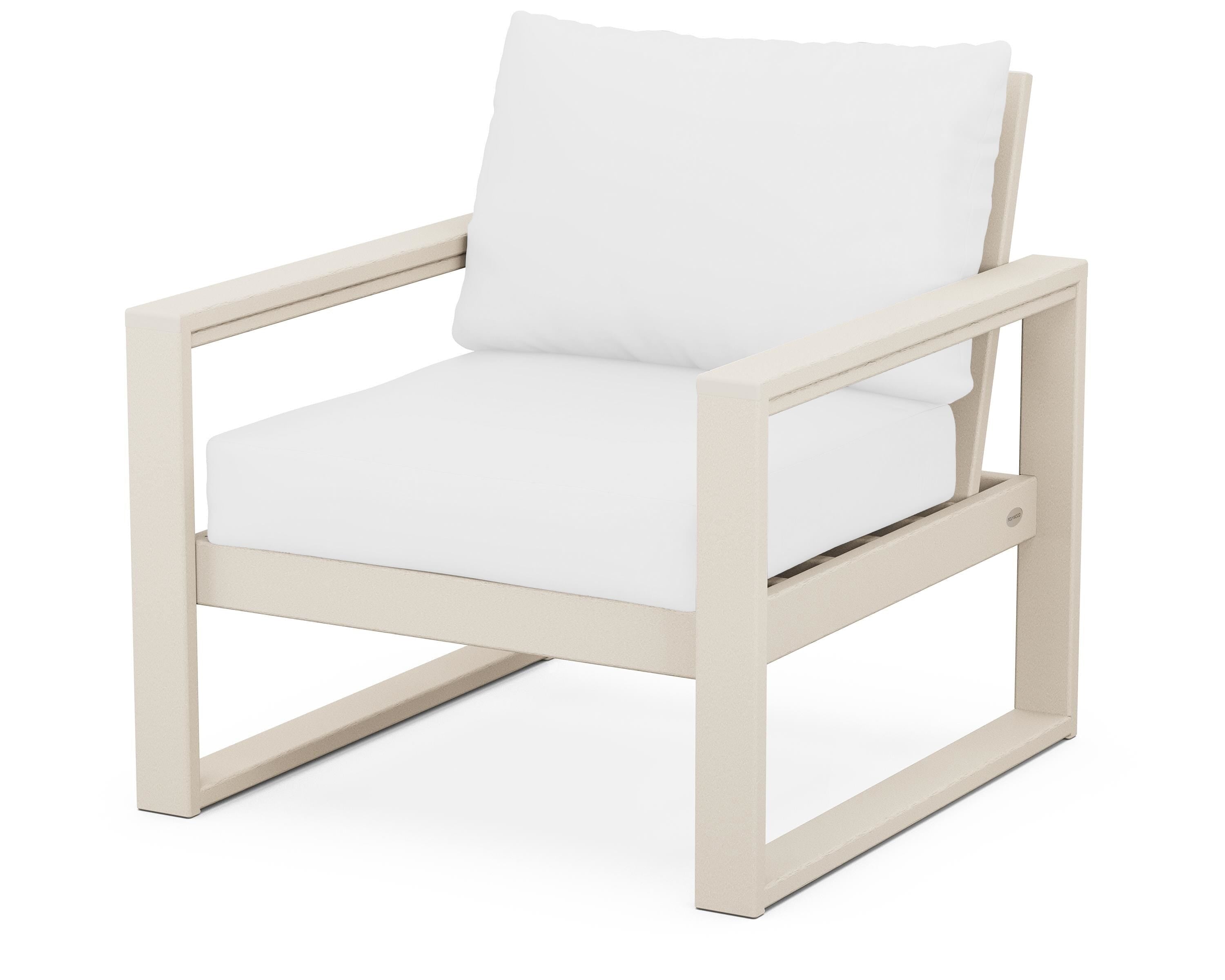 POLYWOOD® EDGE Club Chair in Sand / Natural