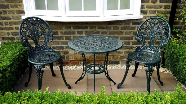featured image of the blog titled "Designing a Patio Space for Entertaining: Furniture Essentials"