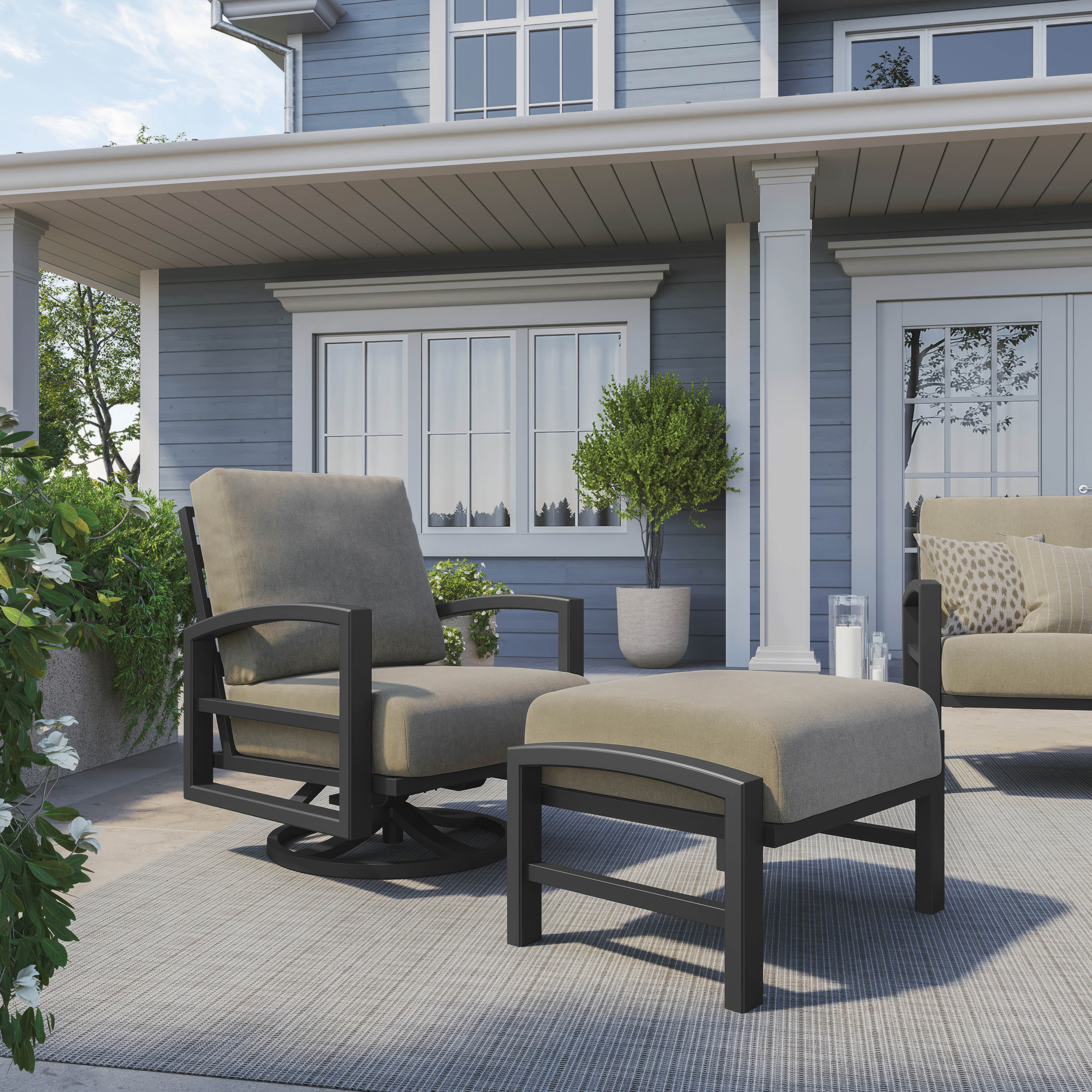 Lakeside Cushion Action Lounger