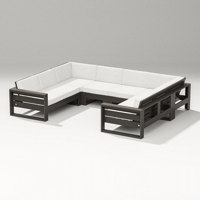 Latitude U-shaped Sectional