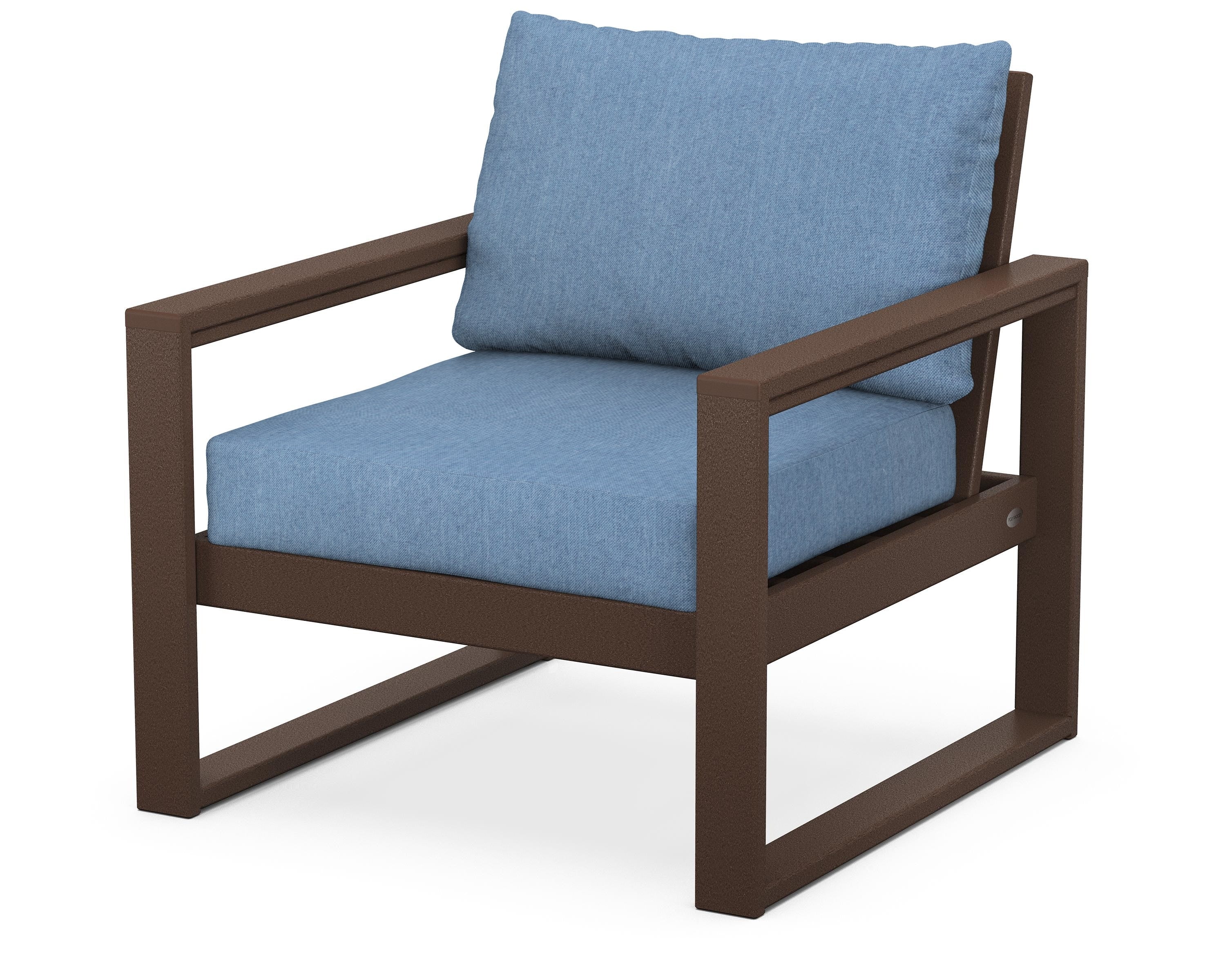 POLYWOOD® EDGE Club Chair in Mahogany / Sky Blue