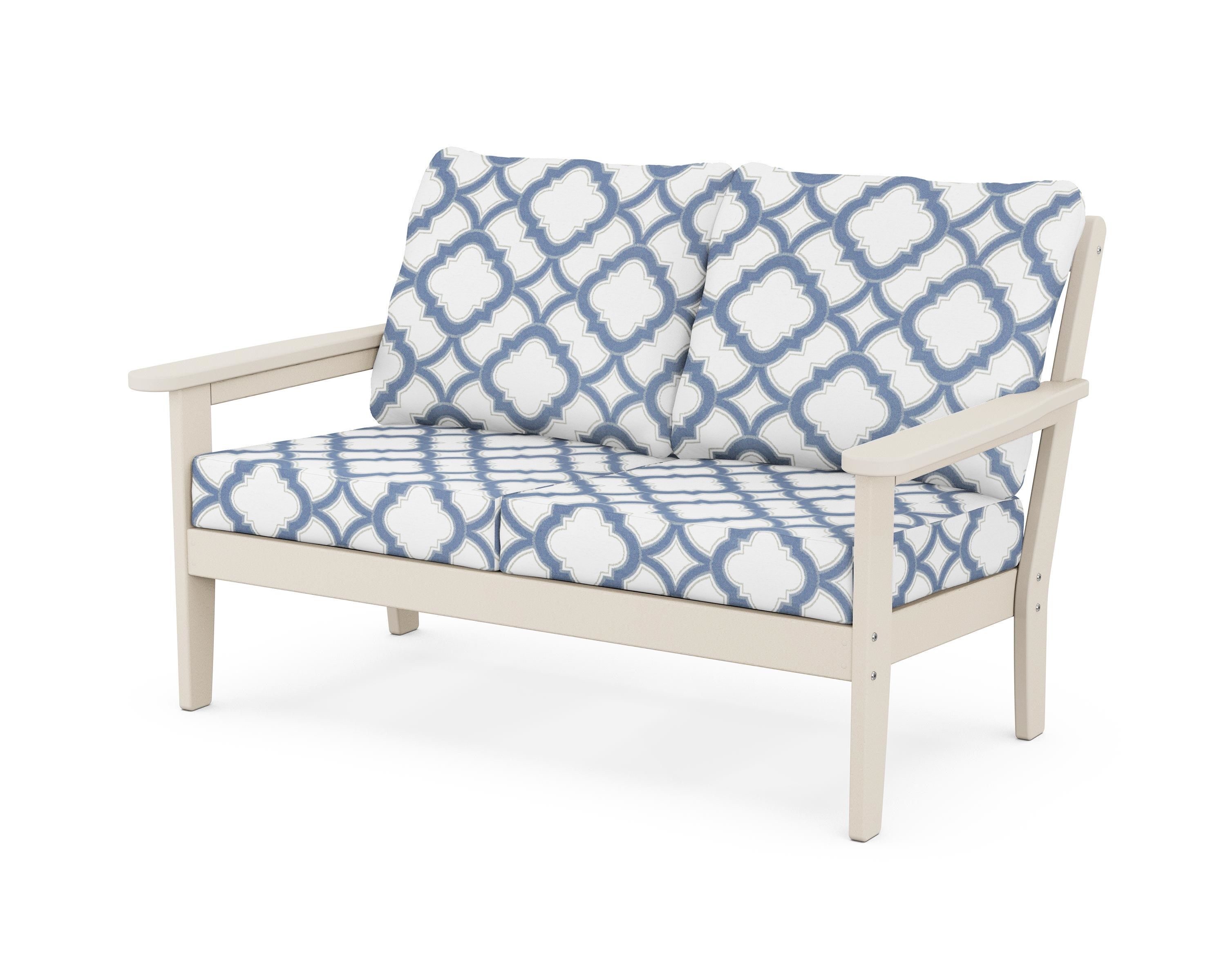 Country Living Cottage Deep Seating Loveseat in Sand / Trellis Sky Blue