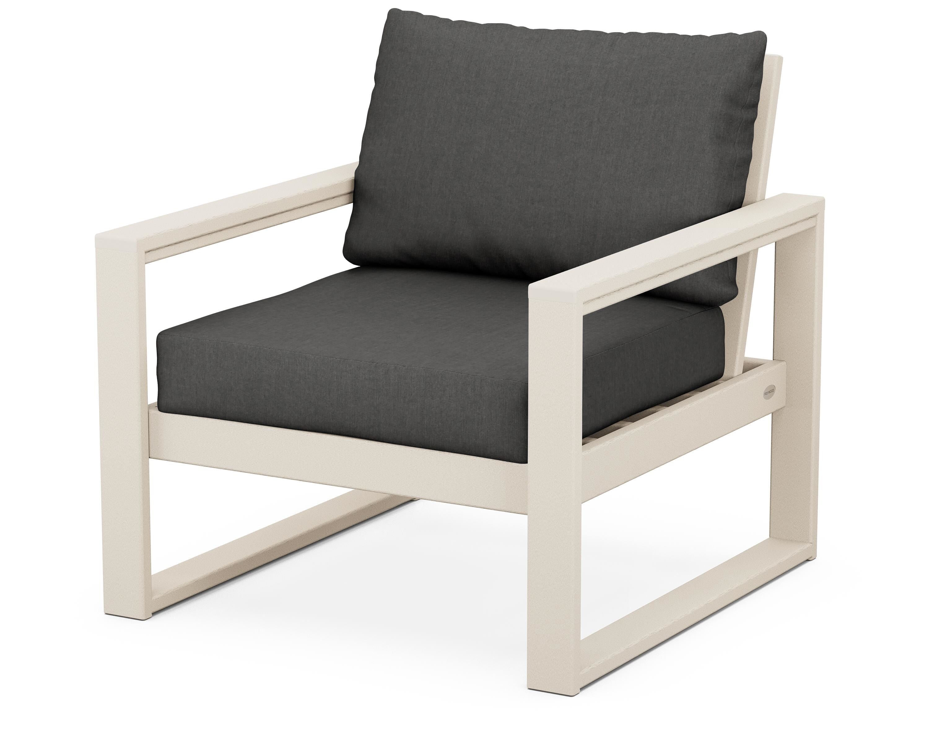 POLYWOOD® EDGE Club Chair in Sand / Spectrum Carbon