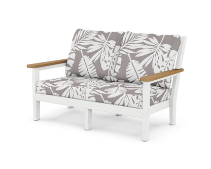 POLYWOOD® Chippendale Deep Seating Loveseat in White / Natural / Leaf Grey Mist