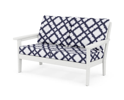 Country Living Cottage Deep Seating Loveseat in White / Trellis Navy