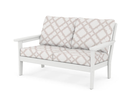 Country Living Cottage Deep Seating Loveseat in White / Trellis Dune Burlap