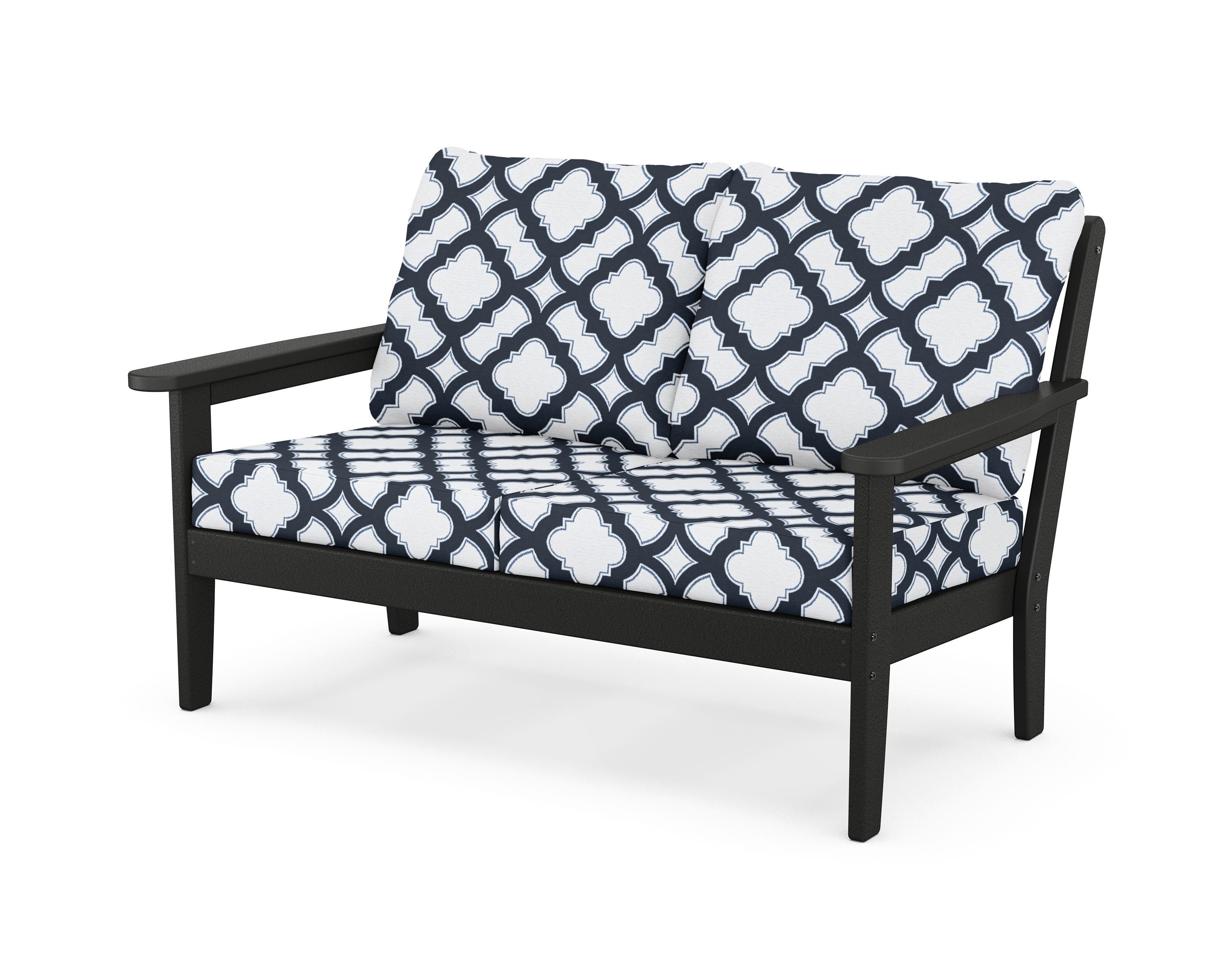 Country Living Cottage Deep Seating Loveseat in Black / Trellis Marine Indigo