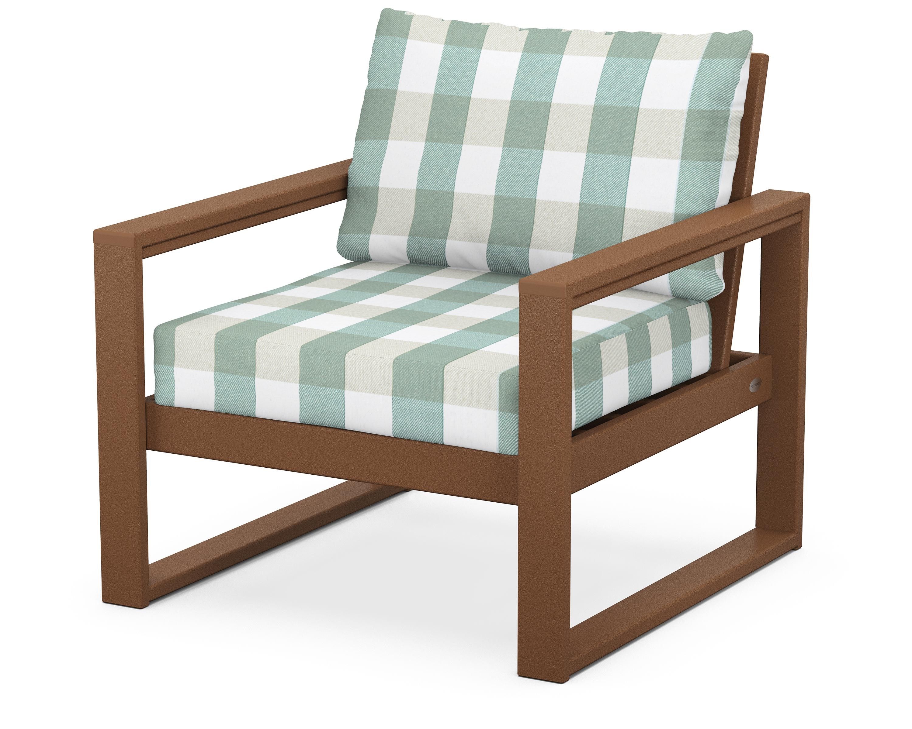 POLYWOOD® EDGE Club Chair in Teak / Buffalo Plaid Glacier Spa