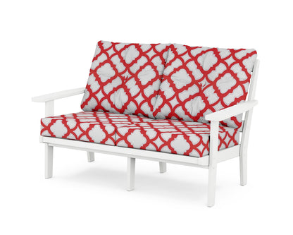 POLYWOOD® Oxford Deep Seating Loveseat in White / Trellis Crimson