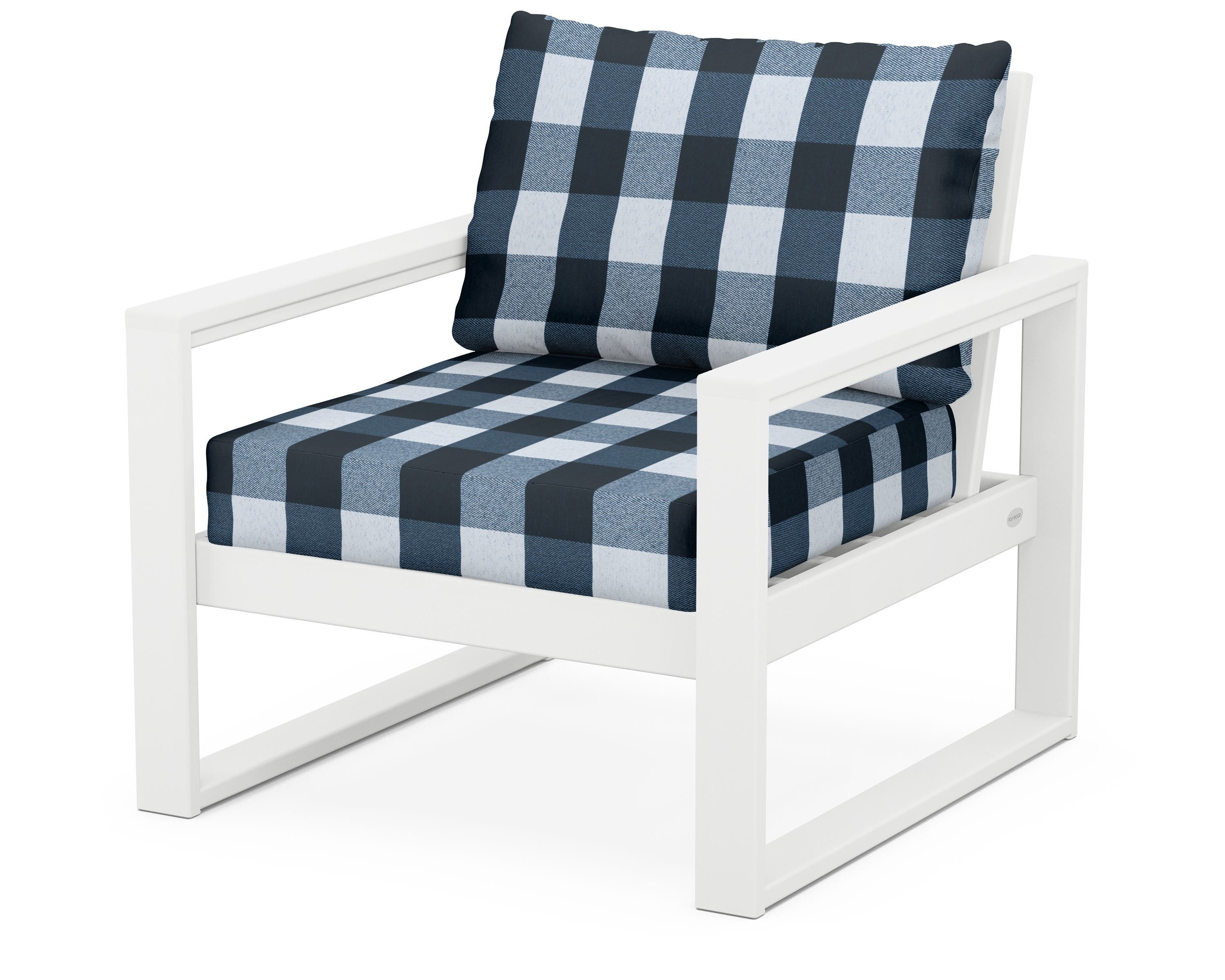 POLYWOOD® EDGE Club Chair in White / Buffalo Plaid Marine Indigo