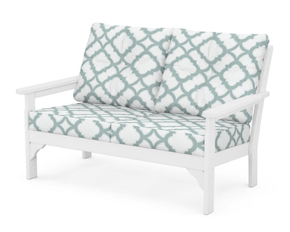 POLYWOOD® Vineyard Deep Seating Loveseat in White / Trellis Glacier Spa