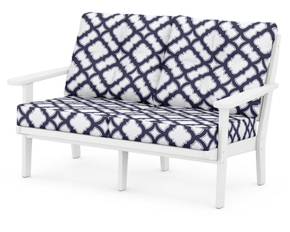 POLYWOOD® Lakeside Deep Seating Loveseat in White / Trellis Navy