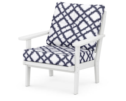 POLYWOOD® Lakeside Deep Seating Chair in White / Trellis Navy