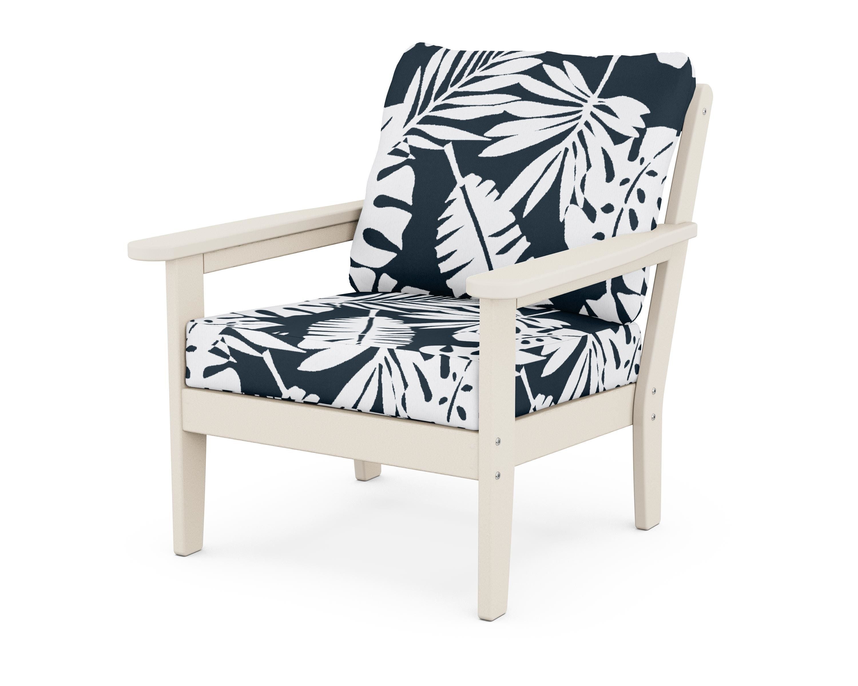 Country Living Cottage Deep Seating Chair in Sand / Leaf Marine Indigo