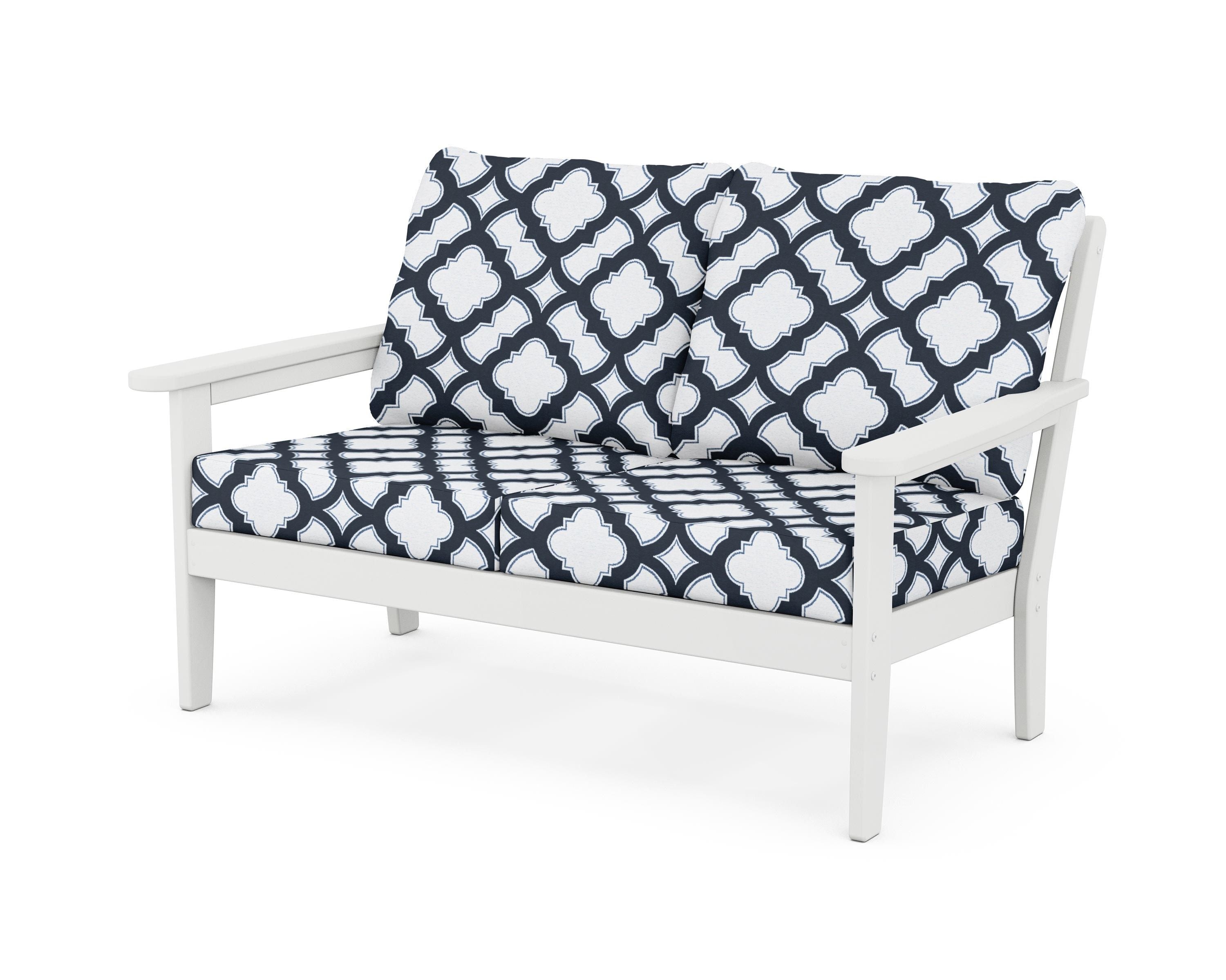 Country Living Cottage Deep Seating Loveseat in White / Trellis Marine Indigo
