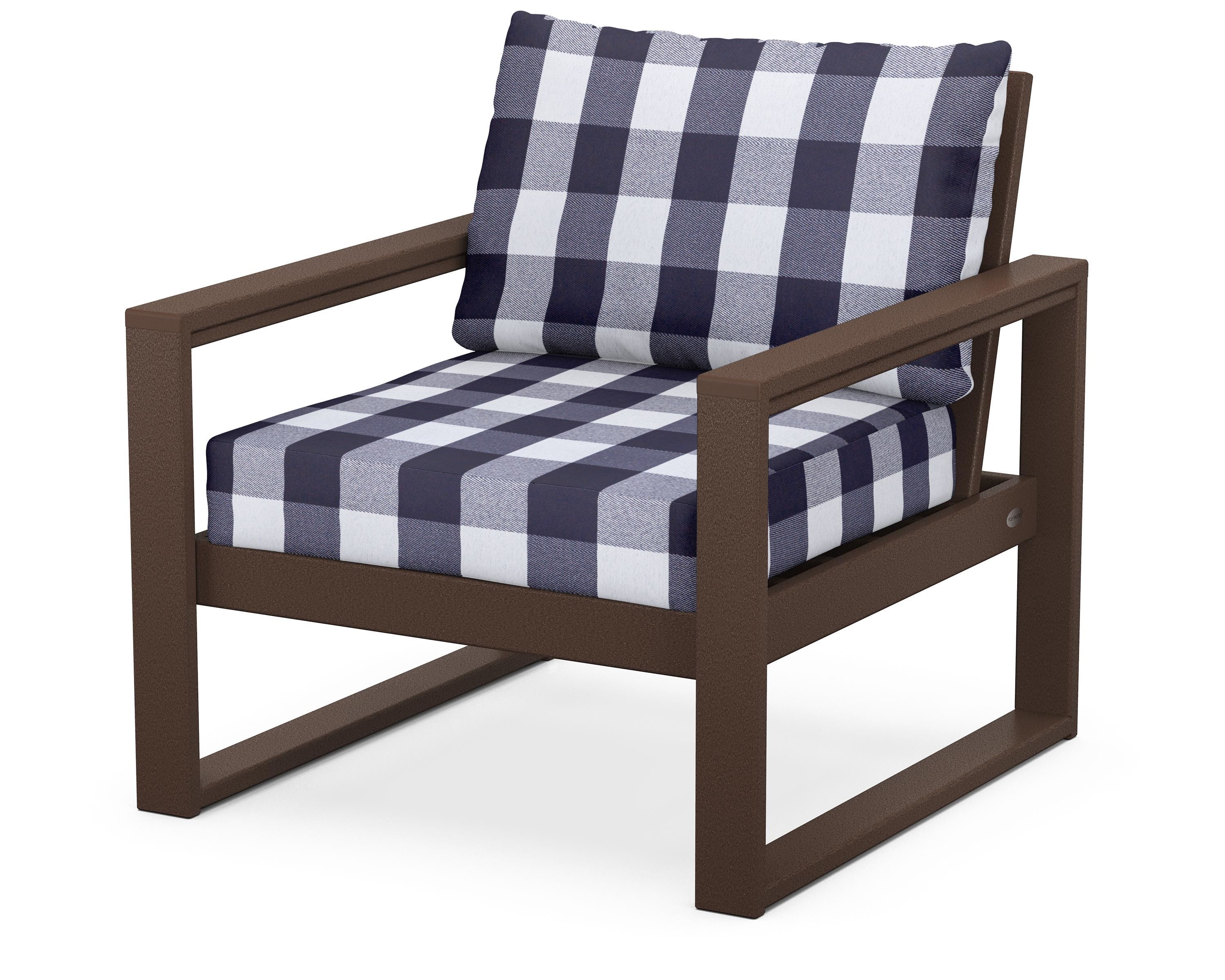POLYWOOD® EDGE Club Chair in Mahogany / Buffalo Plaid Navy